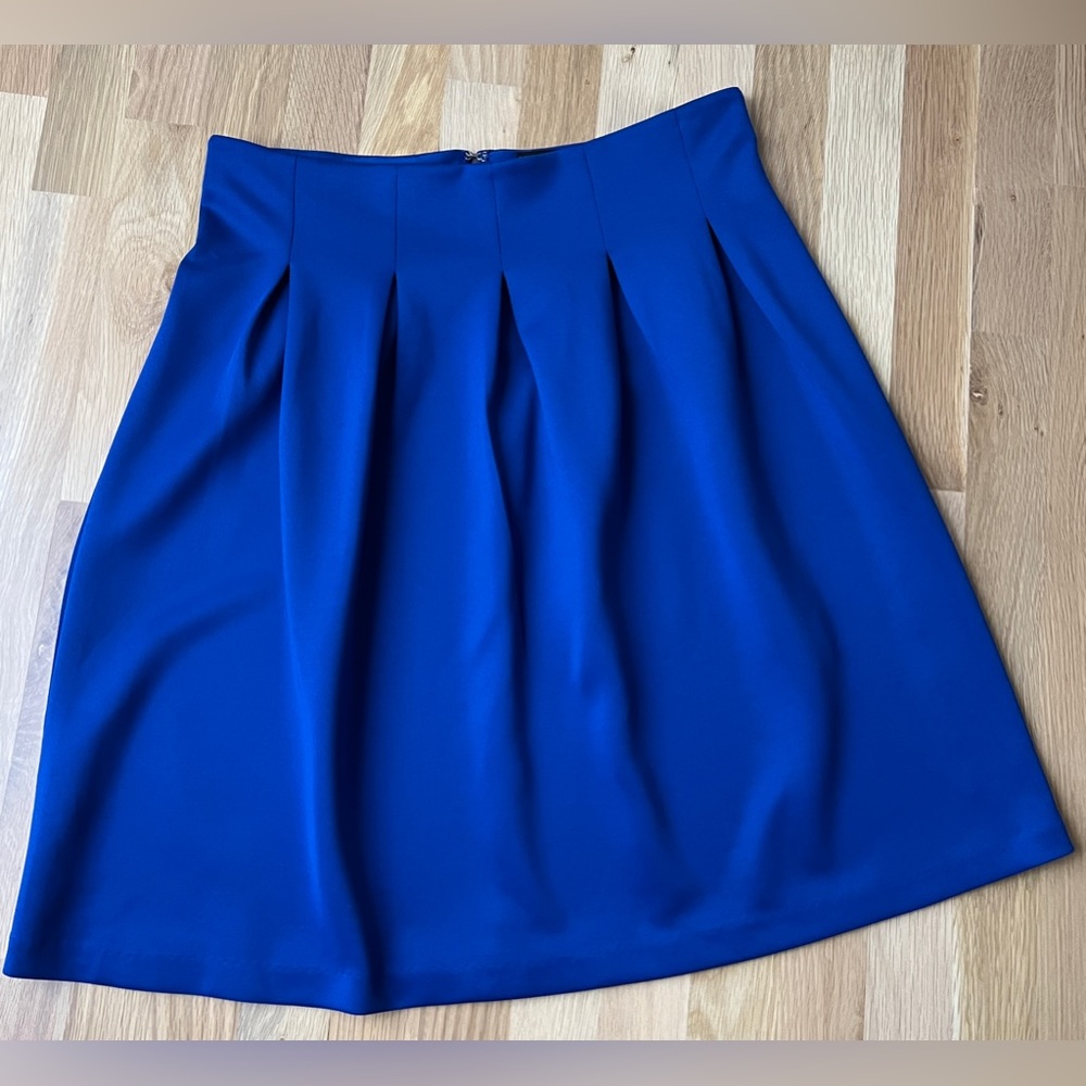 NYC Pleated blue skirt